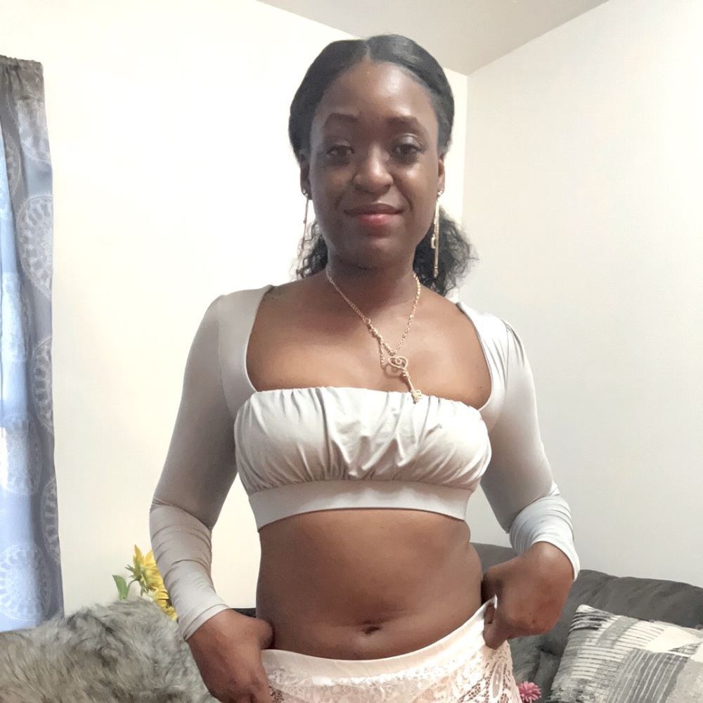 Gray ruched crop top long sleeve